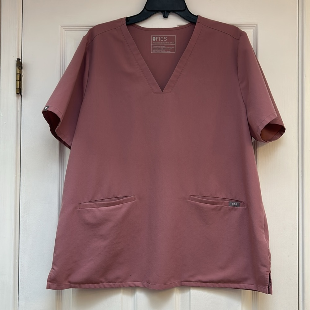 Figs Technical Collection Plus Size Scrub Top-Size XXL